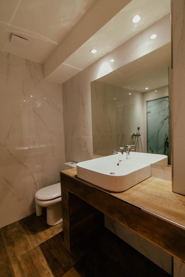 Annas Apartment Parga Bagian luar foto