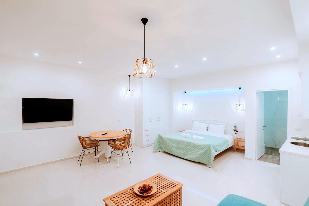 Annas Apartment Parga Bagian luar foto